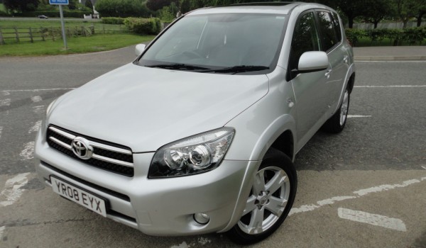 Toyota RAV4 2.2 D-4D T180